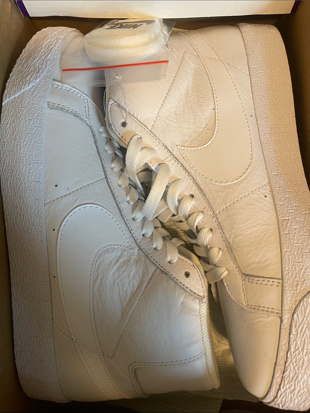Nike Men’s zoom blazer mid  Athletic High-Top Sneakers in White